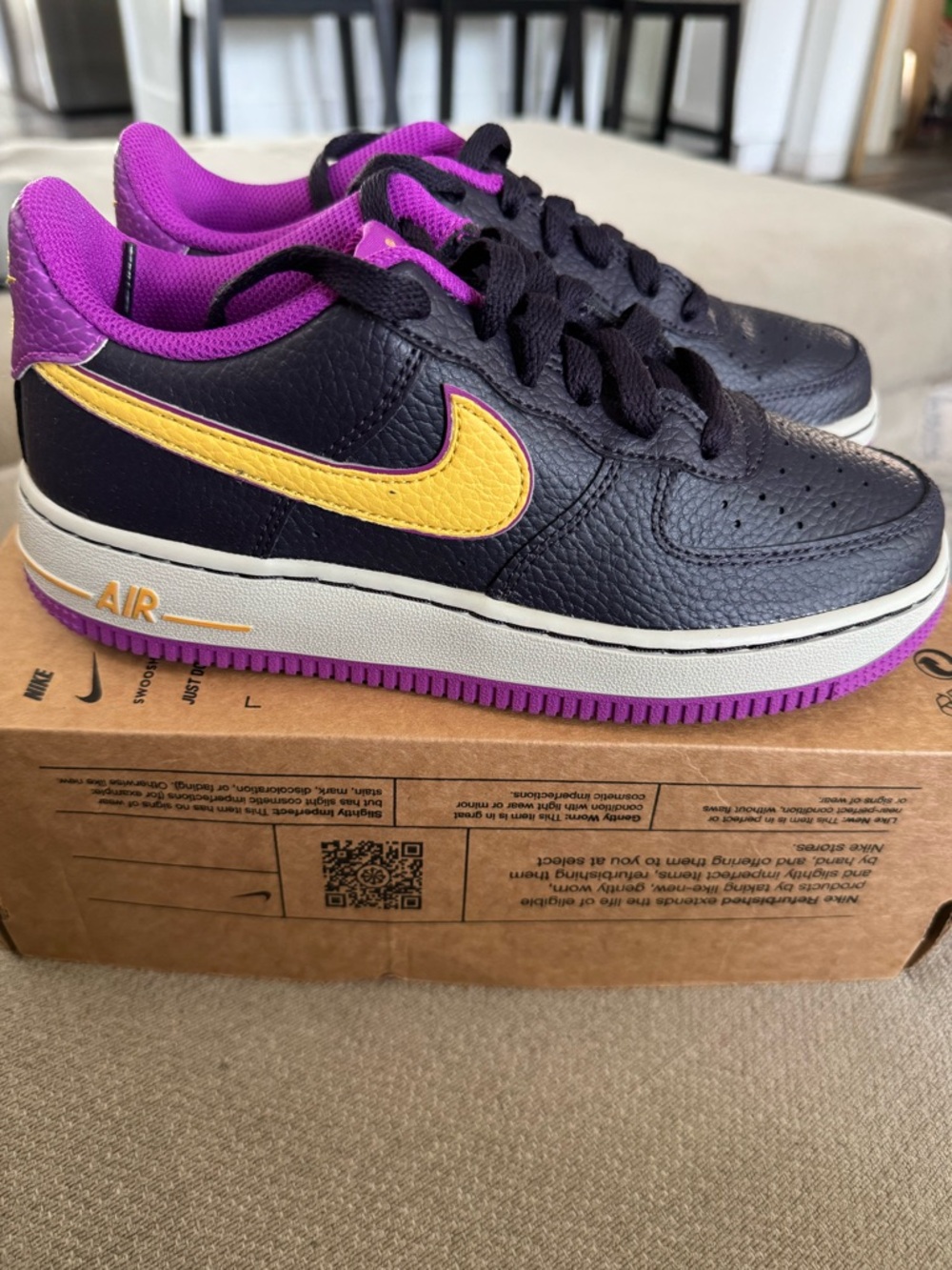 Nike Kids Low-Top Sneakers — Black/Purple/Yellow
